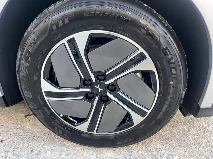 Фото 3 - XPeng G6