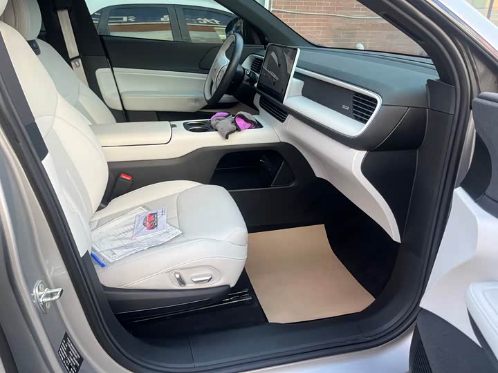 Фото 4 - XPeng G6