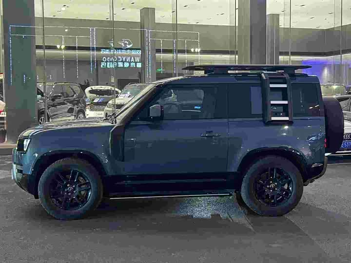 Фото 4 - Land Rover Defender