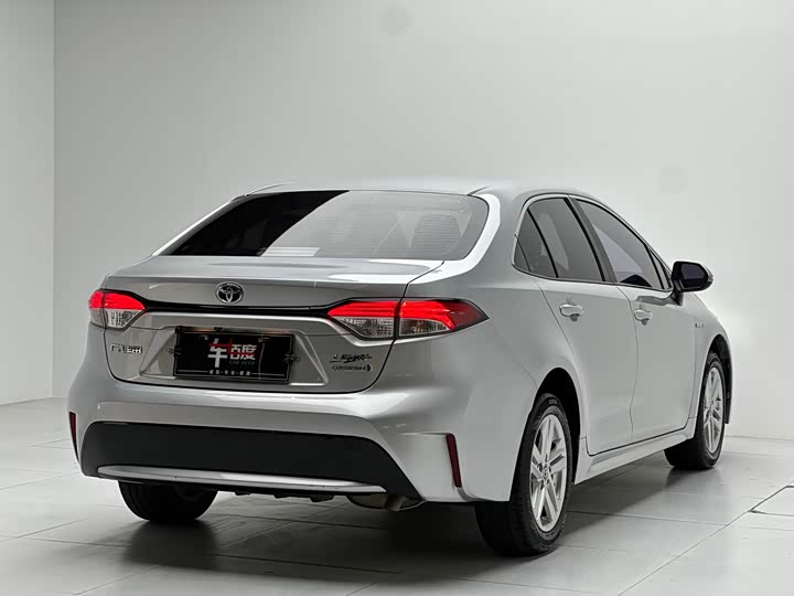 Фото 4 - Toyota Levin