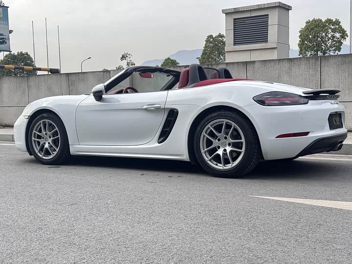 Фото 8 - Porsche 718