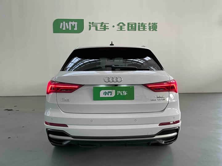 Фото 4 - Audi Q3