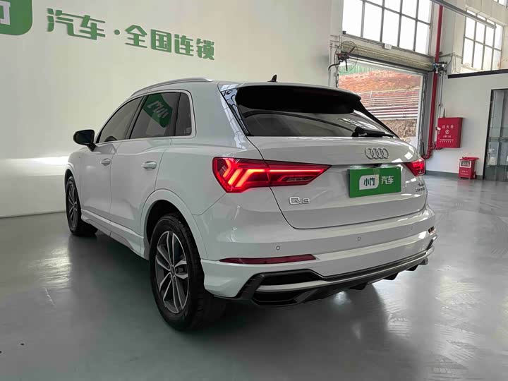 Фото 6 - Audi Q3