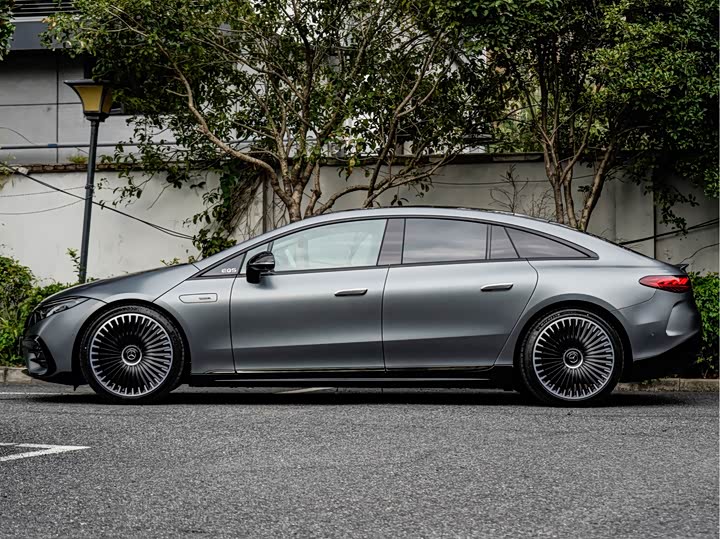 Фото 4 - Mercedes-Benz EQS AMG