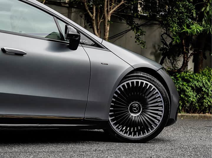 Фото 9 - Mercedes-Benz EQS AMG