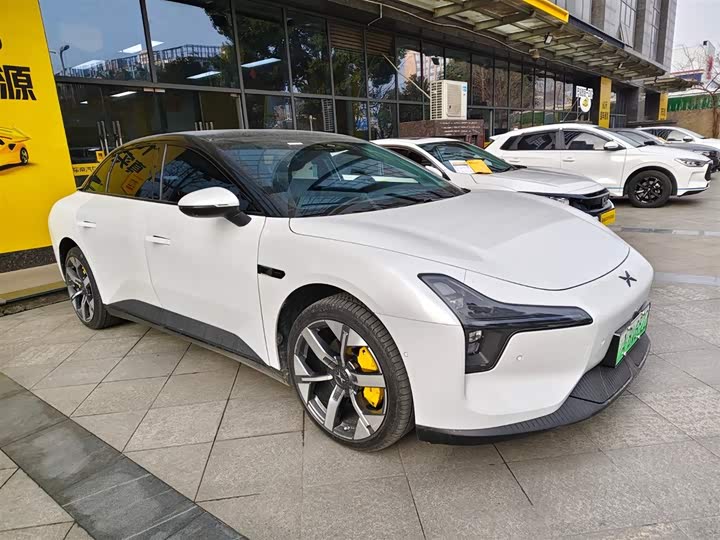 Фото 3 - XPeng Mona M03