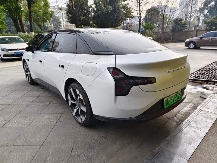 Фото 5 - XPeng Mona M03