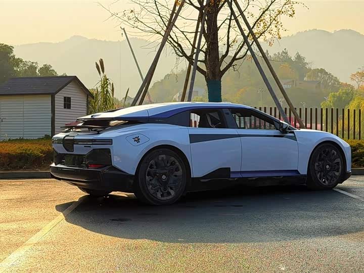 Фото 3 - HiPhi Z