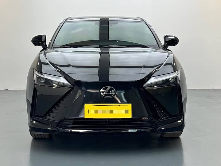 Фото 2 - Lexus RZ