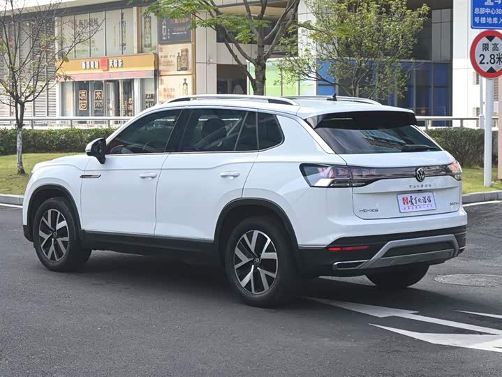 Фото 3 - Volkswagen Tayron