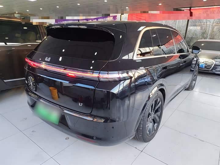 Фото 7 - LiXiang L7