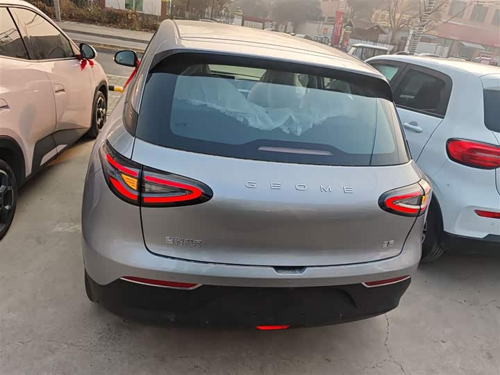 Фото 6 - Geely Galaxy Geome