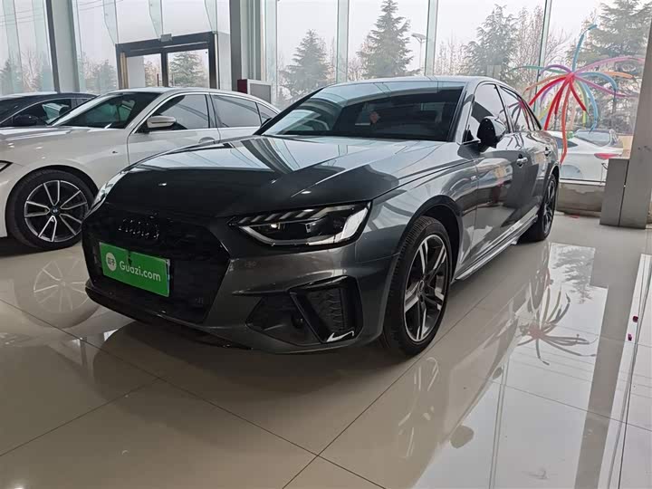 Фото 1 - Audi A4L