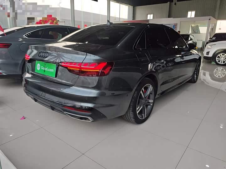 Фото 7 - Audi A4L