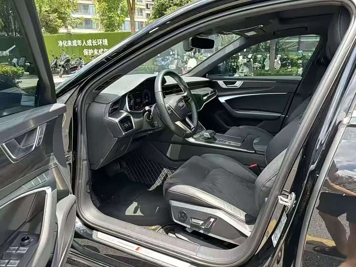 Фото 3 - Audi A6L