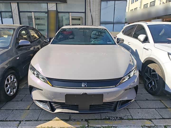 Фото 3 - BYD Han