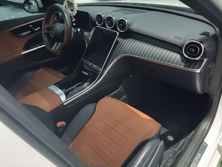 Фото 4 - Mercedes-Benz C-Class