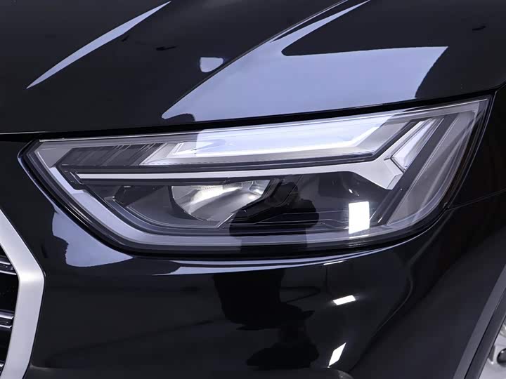 Фото 4 - Audi Q5L