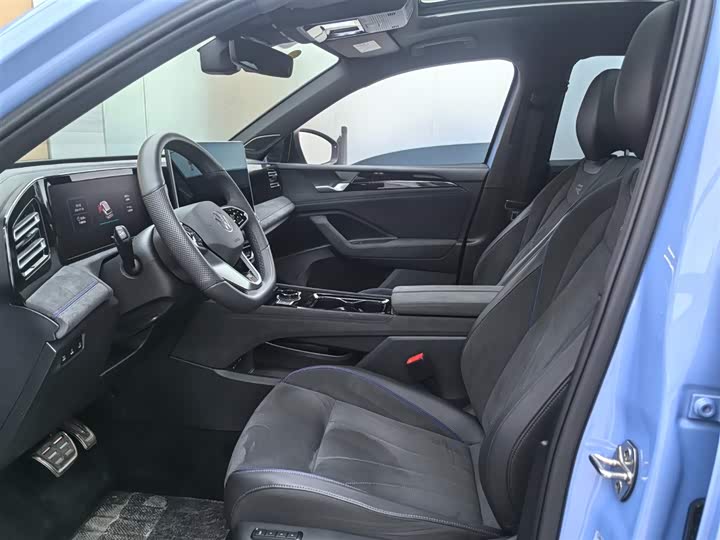 Фото 7 - Volkswagen Tiguan L Pro