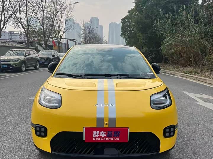 Фото 2 - GAC Aion UT