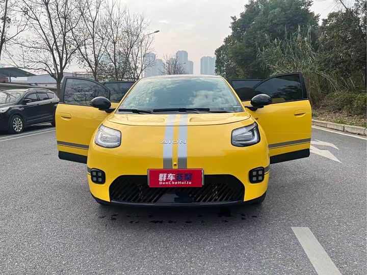 Фото 4 - GAC Aion UT