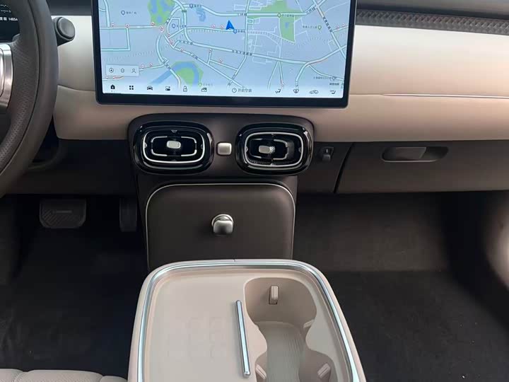 Фото 9 - GAC Aion UT