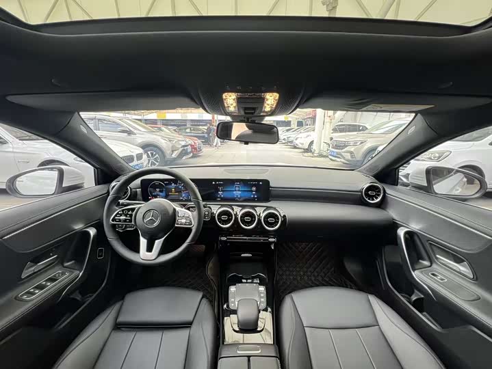Фото 6 - Mercedes-Benz A-Class