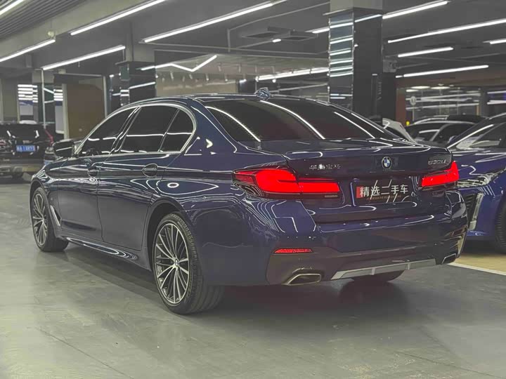Фото 5 - BMW 5 Series