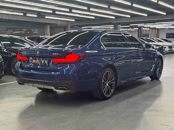 Фото 7 - BMW 5 Series