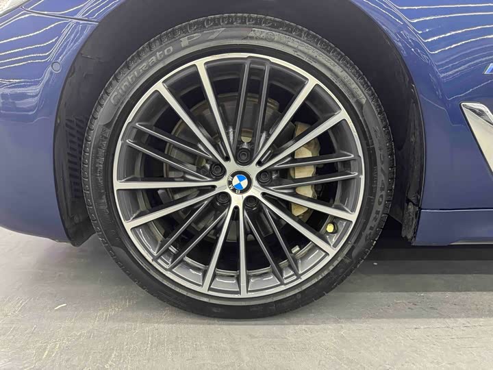 Фото 8 - BMW 5 Series