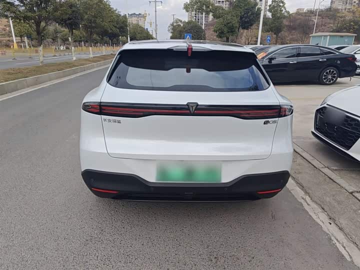 Фото 6 - Changan Deepal S05