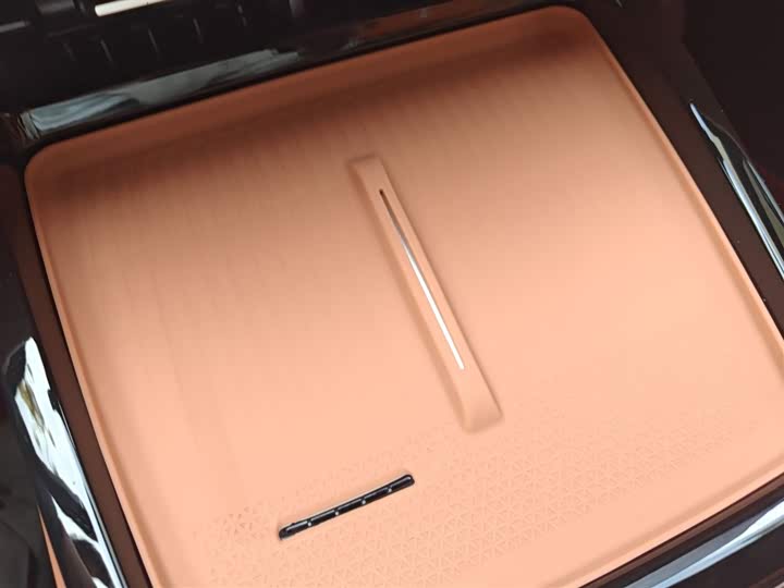 Фото 9 - Changan Deepal S05