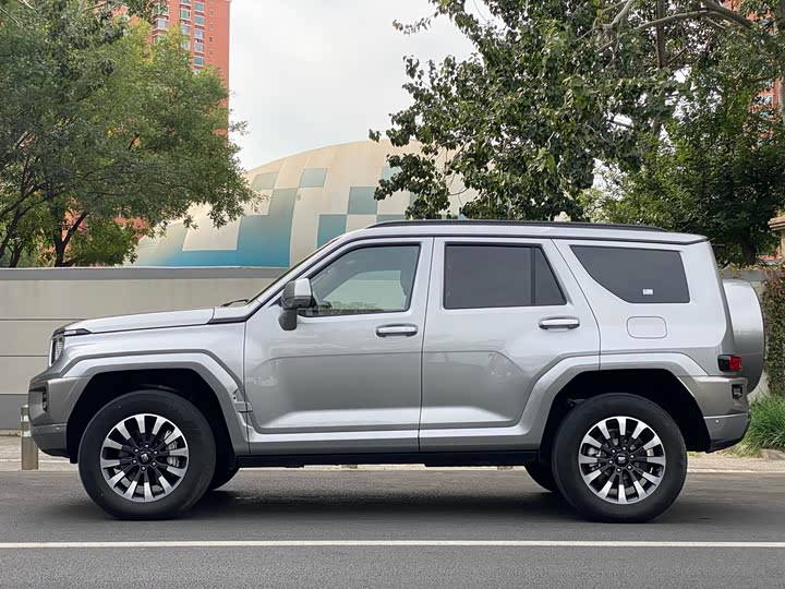 Фото 2 - Tank 700 Hybrid