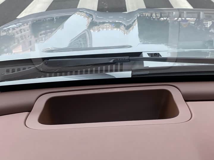 Фото 9 - Tank 700 Hybrid