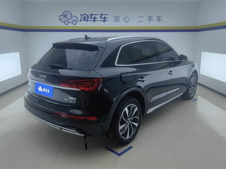 Фото 3 - Audi Q5L