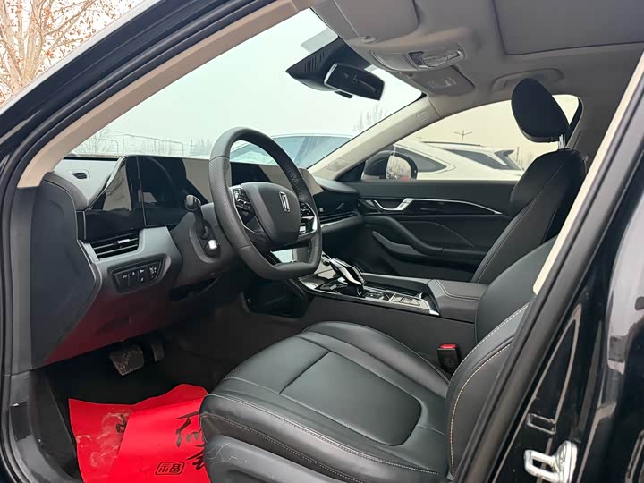 Фото 6 - Bestune B70