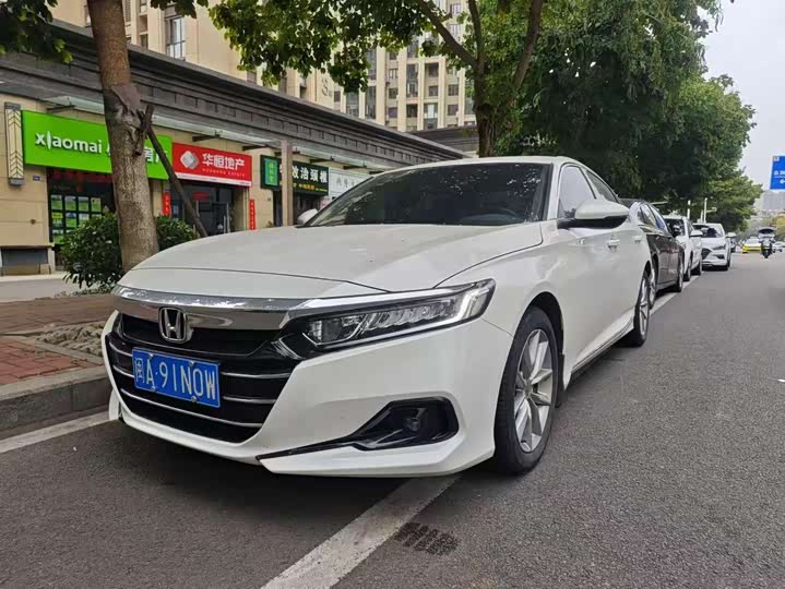 Фото 1 - Honda Accord