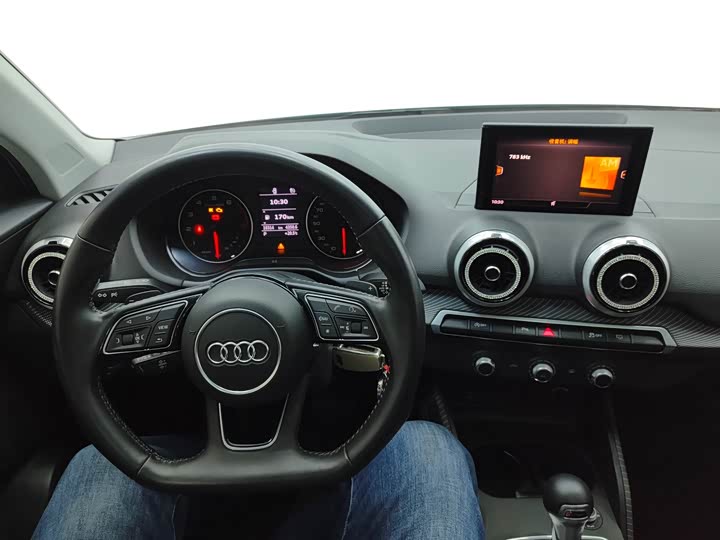 Фото 3 - Audi Q2L