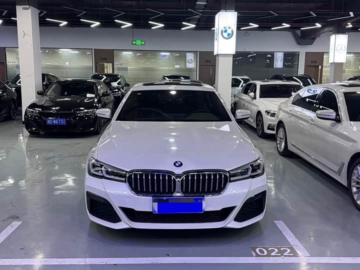 Фото 2 - BMW 5 Series