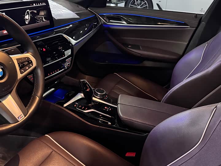 Фото 8 - BMW 5 Series