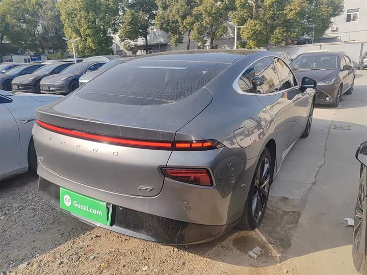 Фото 7 - XPeng P7