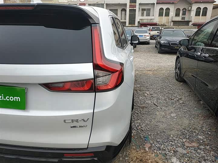 Фото 8 - Honda CR-V