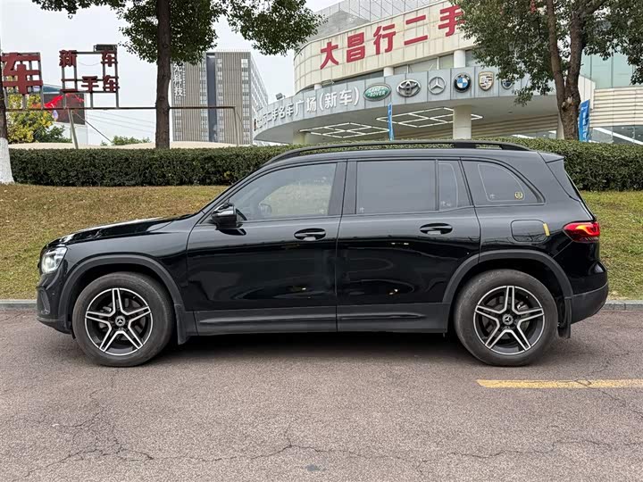 Фото 3 - Mercedes-Benz GLB-Class