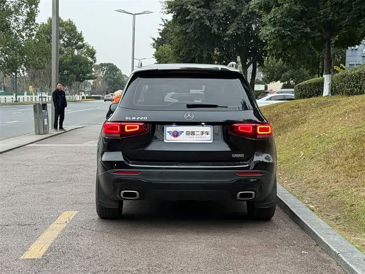 Фото 5 - Mercedes-Benz GLB-Class