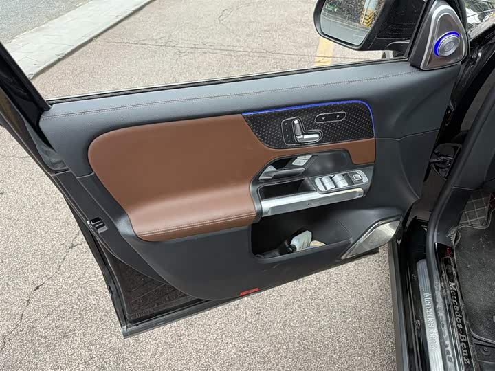 Фото 6 - Mercedes-Benz GLB-Class