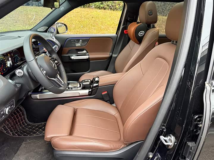 Фото 8 - Mercedes-Benz GLB-Class