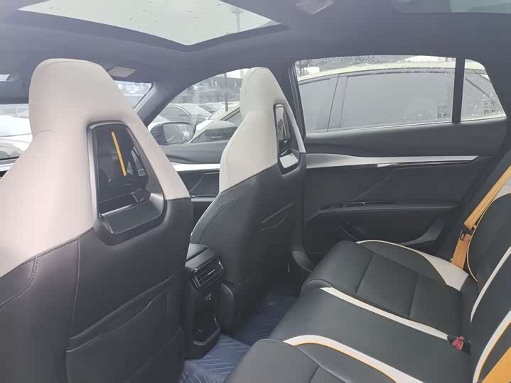 Фото 8 - MG Motor 5 Scorpio