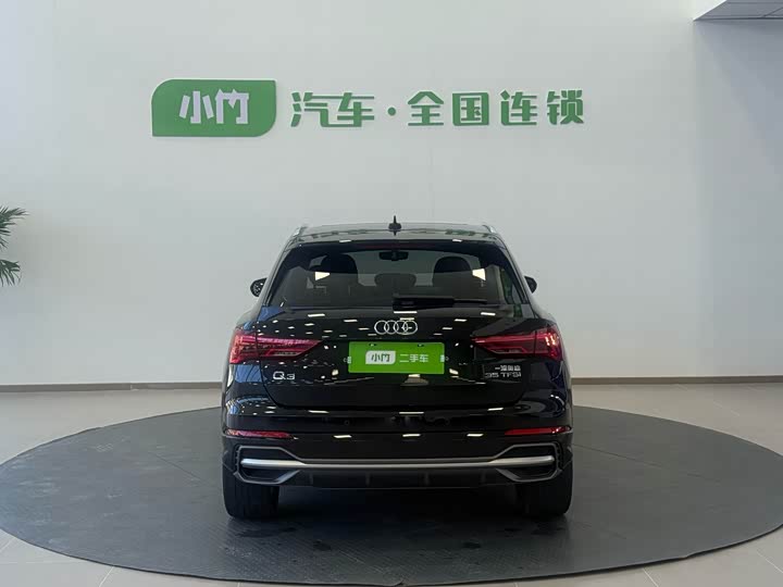 Фото 4 - Audi Q3