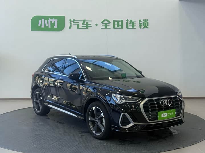 Фото 8 - Audi Q3