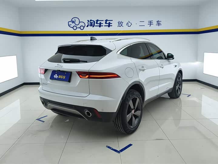 Фото 3 - Jaguar E-Pace